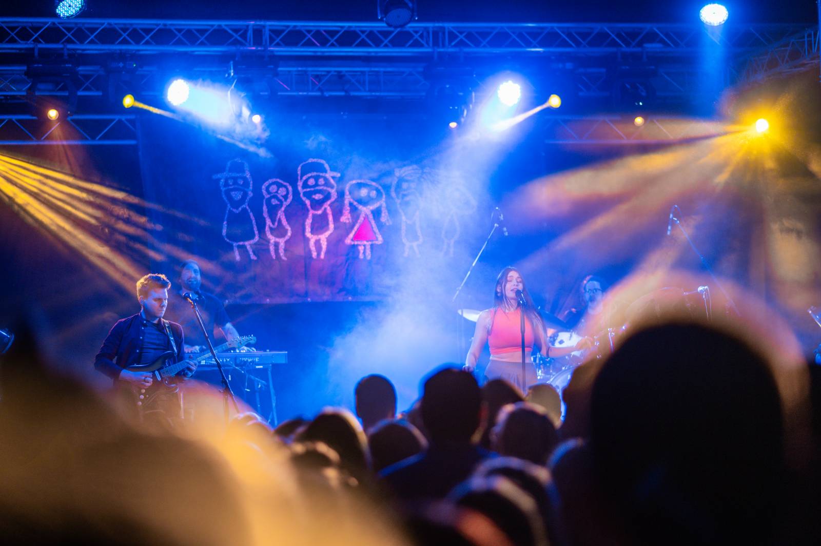 Kateřina Marie Tichá a Bandjeez vyprodali ostravský Barrák