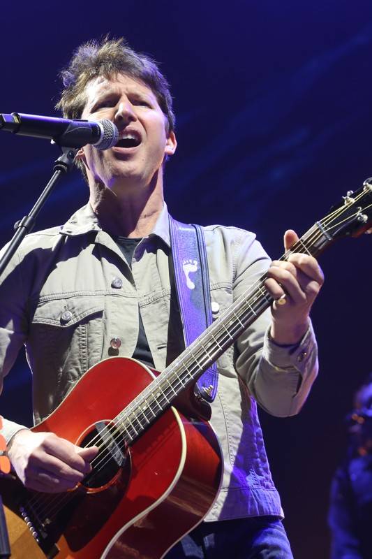 James Blunt oslnil i Bratislavu, předvedl nadupanou show