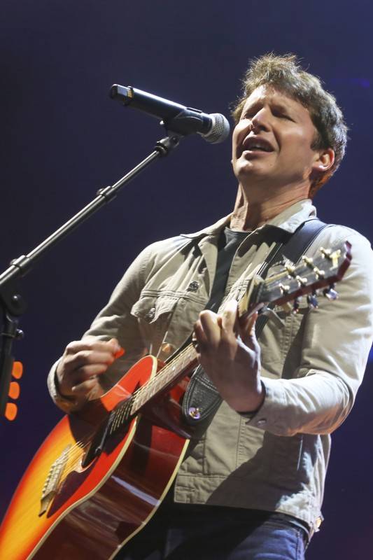 James Blunt oslnil i Bratislavu, předvedl nadupanou show