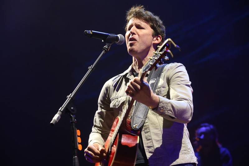 James Blunt oslnil i Bratislavu, předvedl nadupanou show