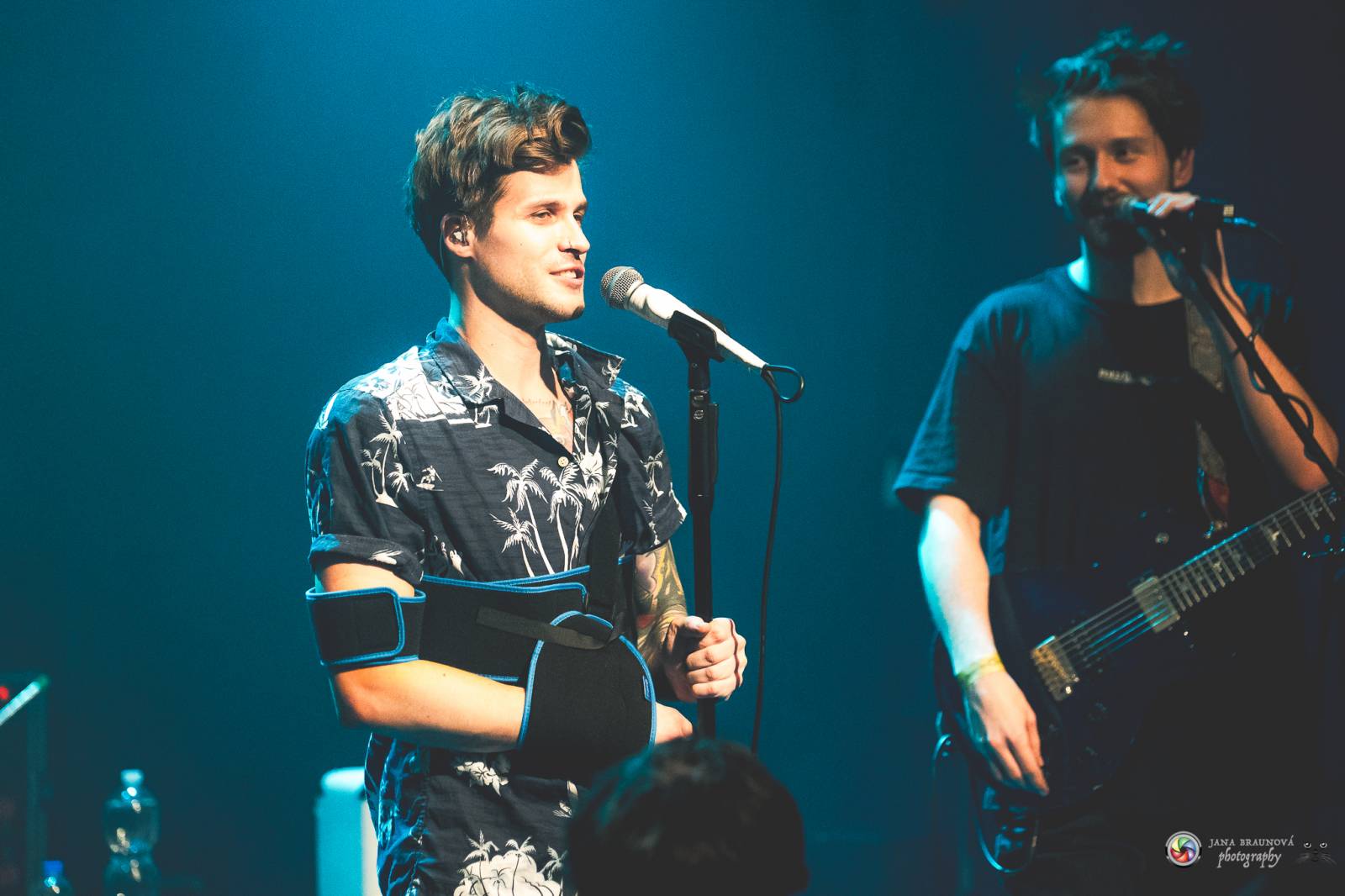 John Wolfhooker rozjeli v Plzni moshpit, předskakovali jim .themayrevolution