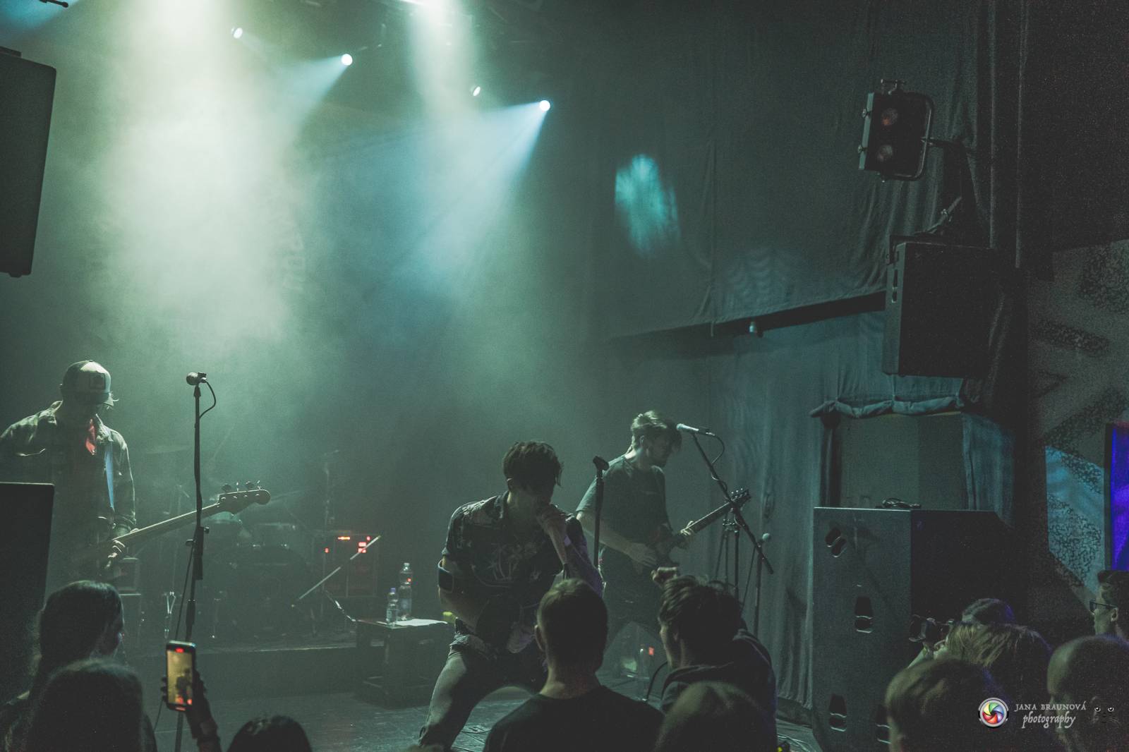 John Wolfhooker rozjeli v Plzni moshpit, předskakovali jim .themayrevolution