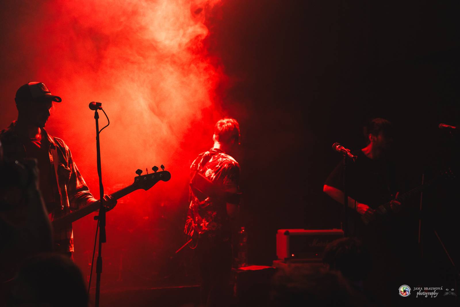 John Wolfhooker rozjeli v Plzni moshpit, předskakovali jim .themayrevolution