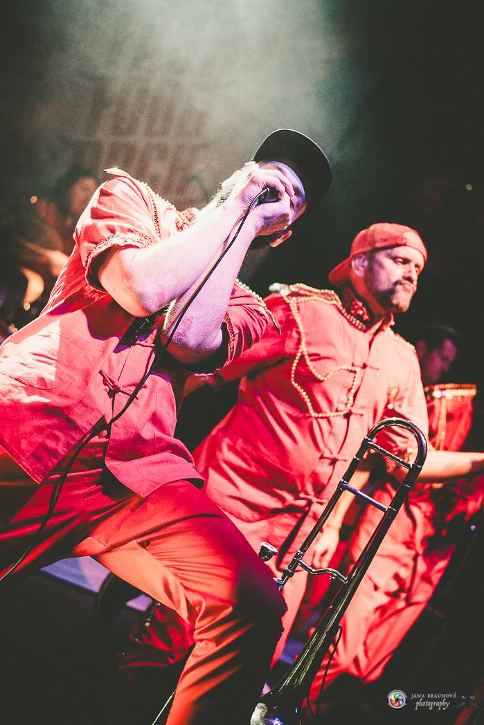 Fast Food Orchestra přivezla do Plzně své Bistro snů