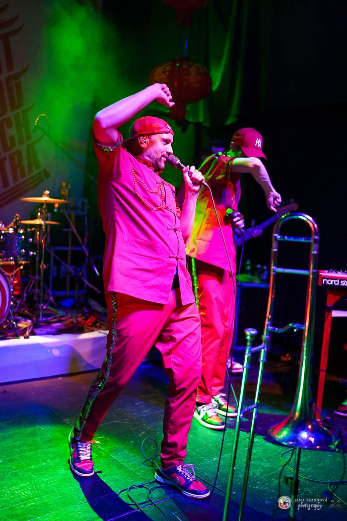 Fast Food Orchestra přivezla do Plzně své Bistro snů