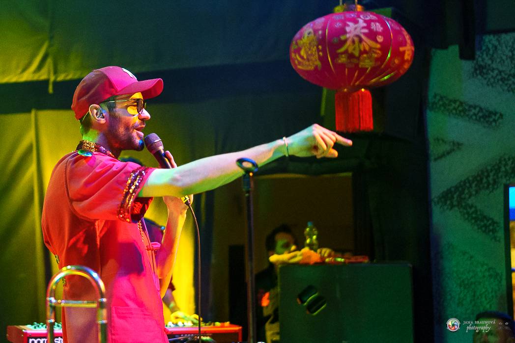 Fast Food Orchestra přivezla do Plzně své Bistro snů