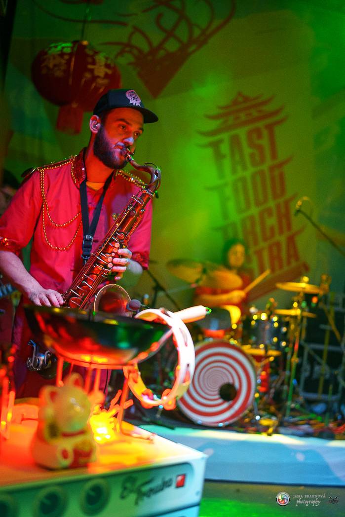 Fast Food Orchestra přivezla do Plzně své Bistro snů