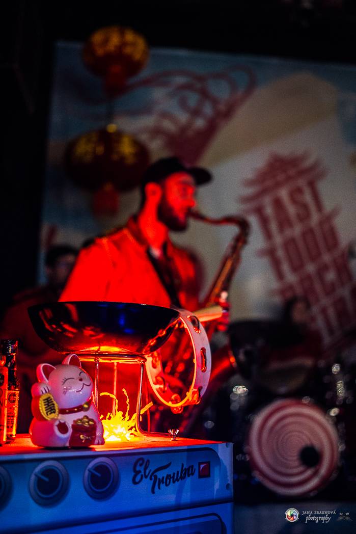 Fast Food Orchestra přivezla do Plzně své Bistro snů