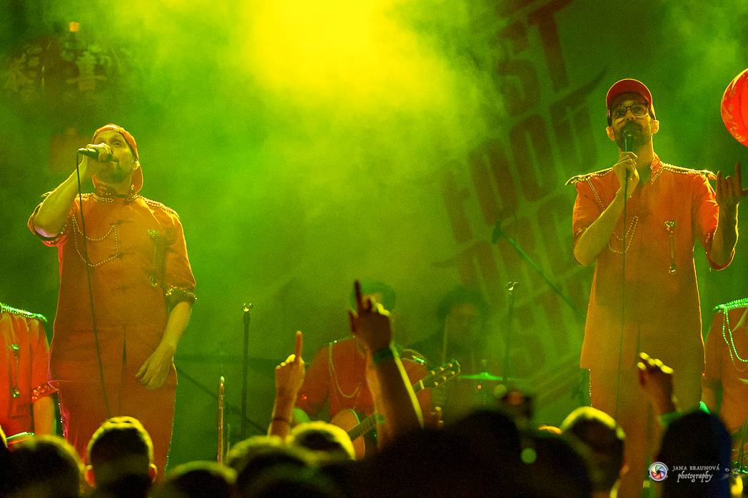 Fast Food Orchestra přivezla do Plzně své Bistro snů