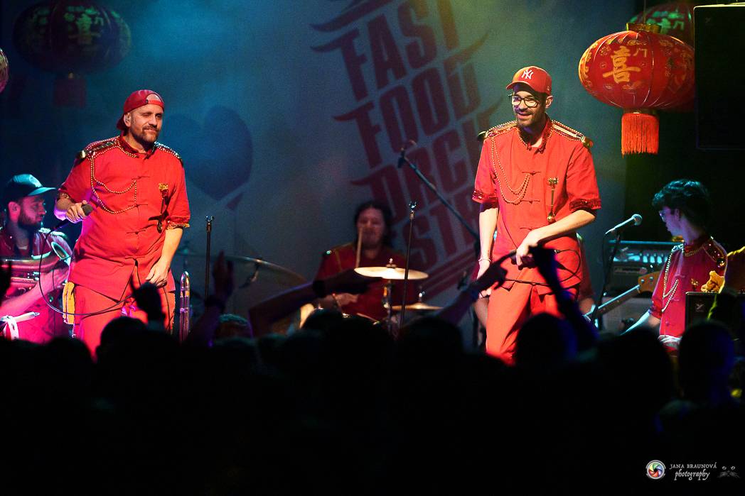 Fast Food Orchestra přivezla do Plzně své Bistro snů