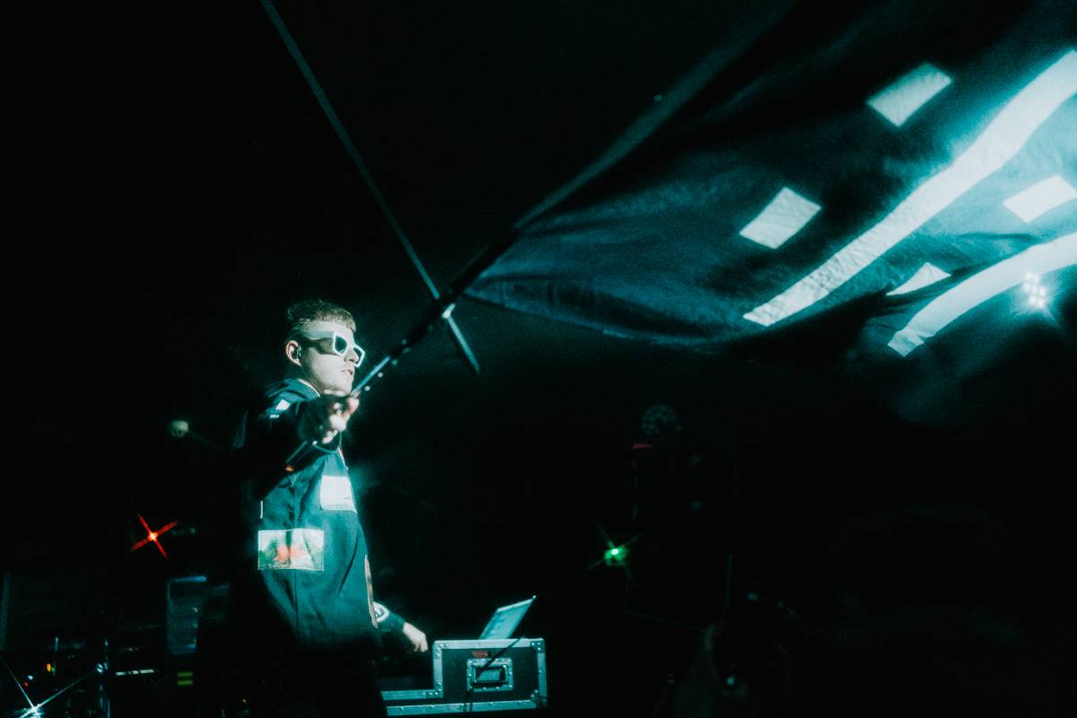 Yonaka dorazila do Prahy. Frontmanka přišla o hlas, zaskočili za ni fanoušci