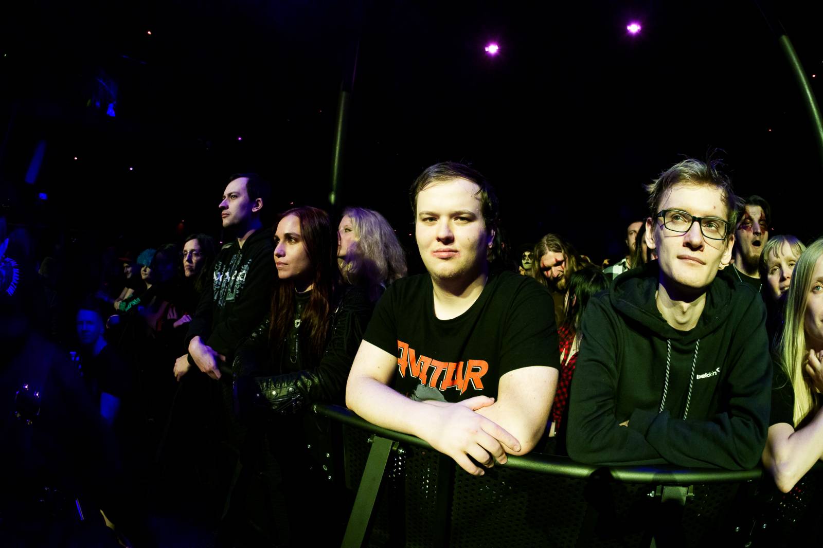 Avatar přivezl do Prahy svůj metalový cirkus, zpěvák vyráběl zvířátka z balónků