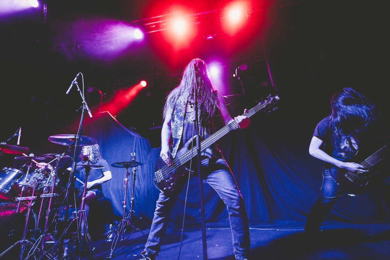 Avatar přivezl do Prahy svůj metalový cirkus, zpěvák vyráběl zvířátka z balónků