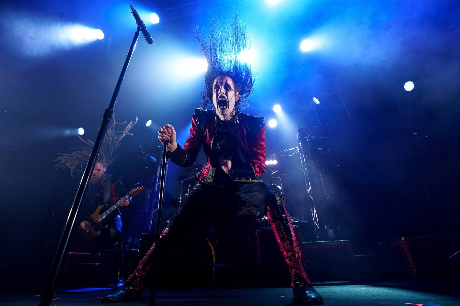 Avatar přivezl do Prahy svůj metalový cirkus, zpěvák vyráběl zvířátka z balónků