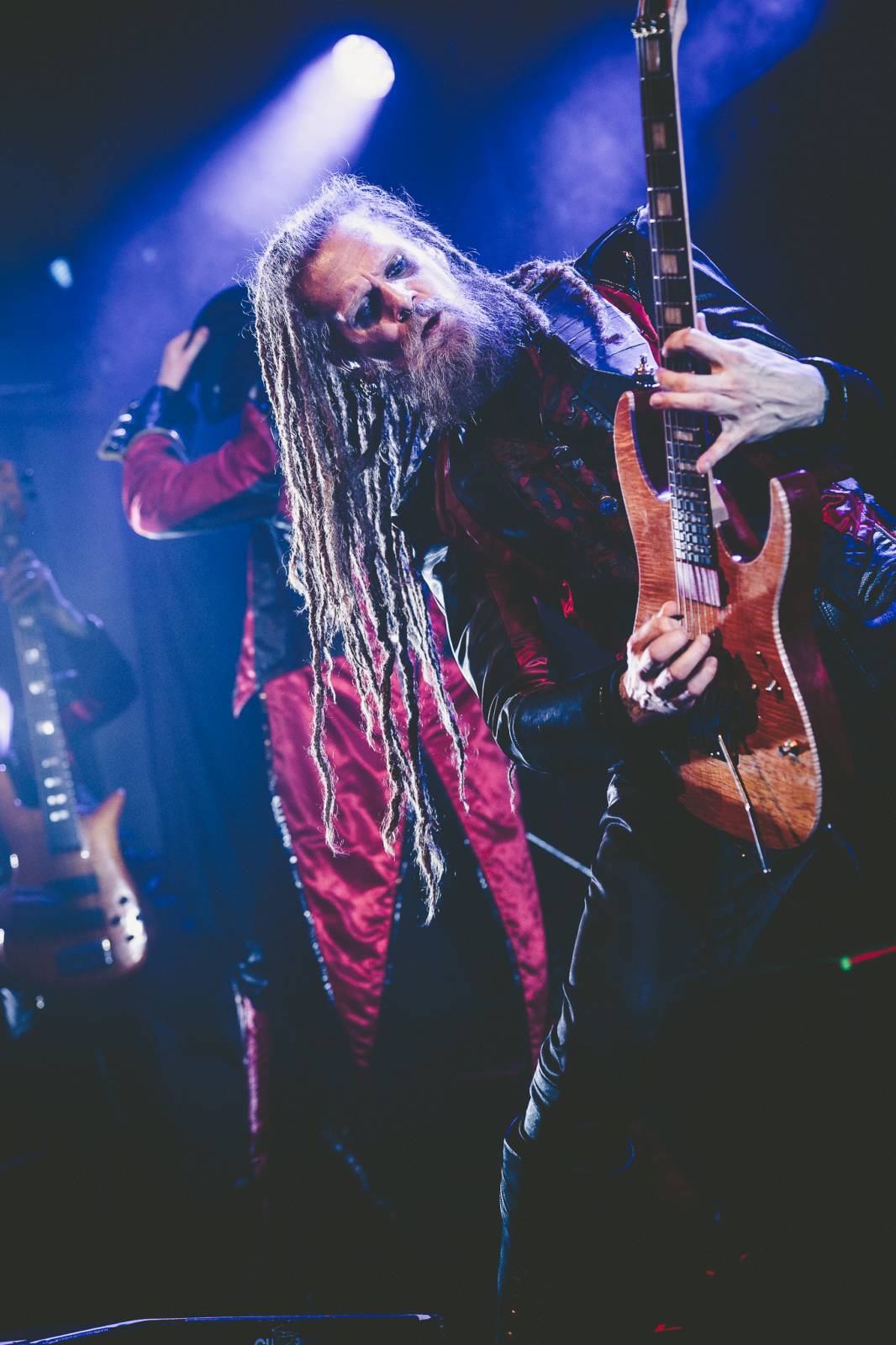 Avatar přivezl do Prahy svůj metalový cirkus, zpěvák vyráběl zvířátka z balónků