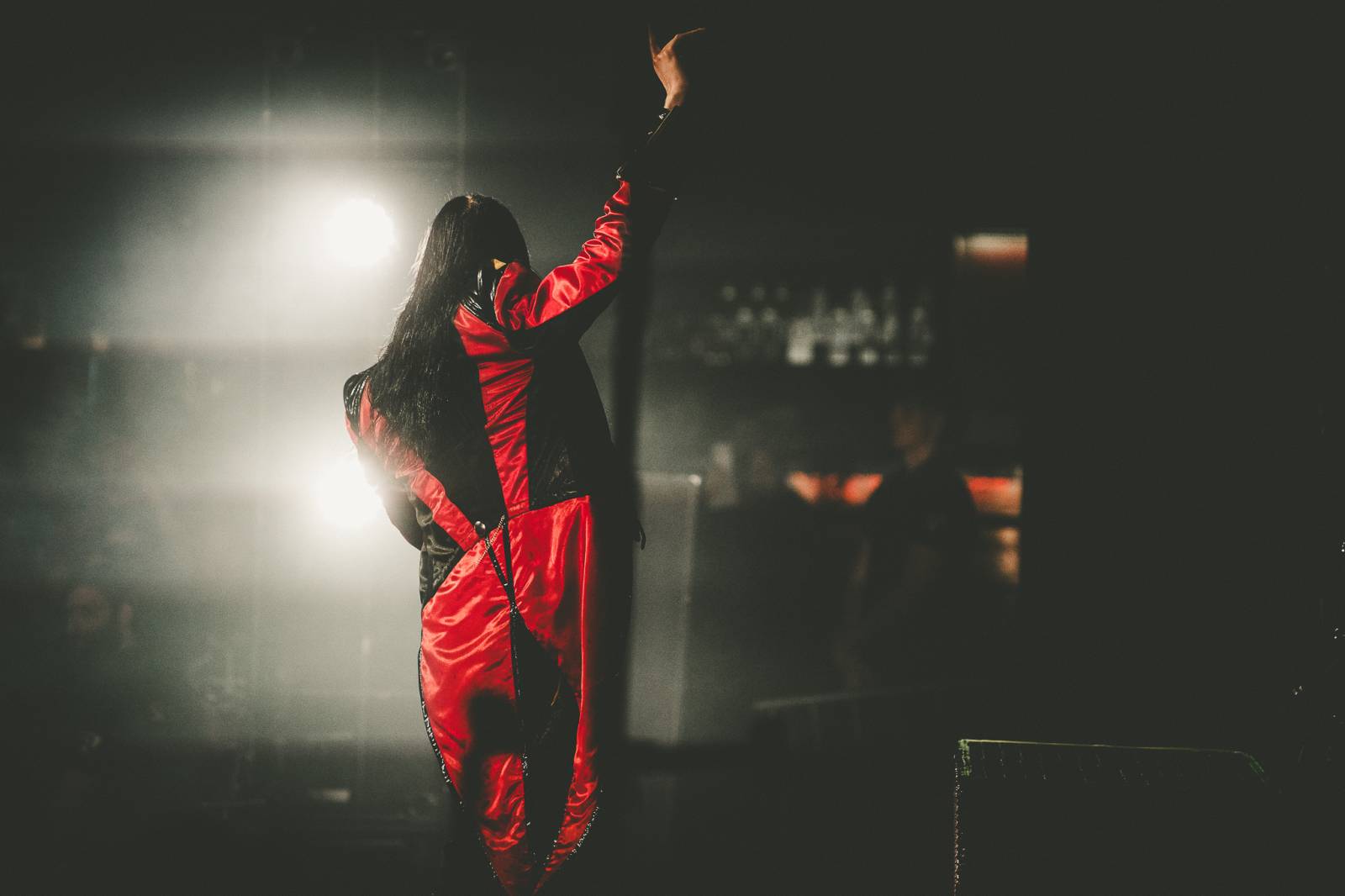 Avatar přivezl do Prahy svůj metalový cirkus, zpěvák vyráběl zvířátka z balónků