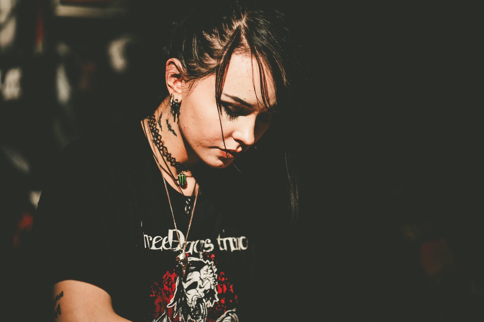 Avatar přivezl do Prahy svůj metalový cirkus, zpěvák vyráběl zvířátka z balónků