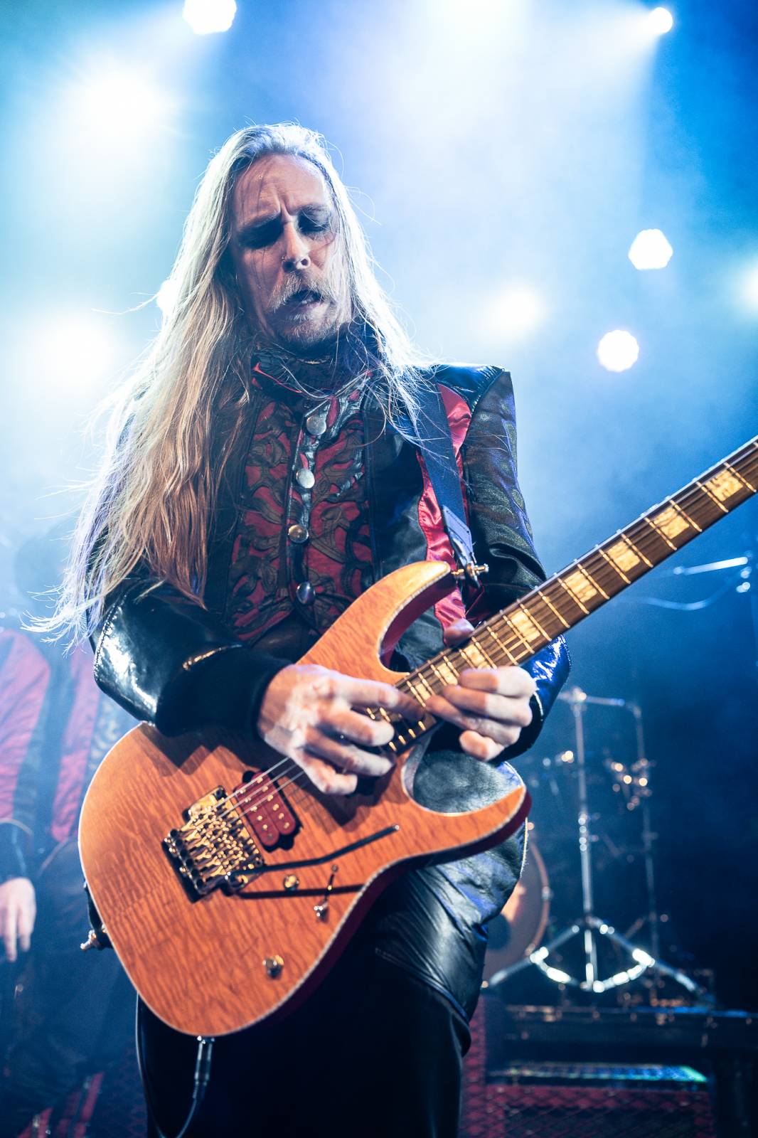 Avatar přivezl do Prahy svůj metalový cirkus, zpěvák vyráběl zvířátka z balónků