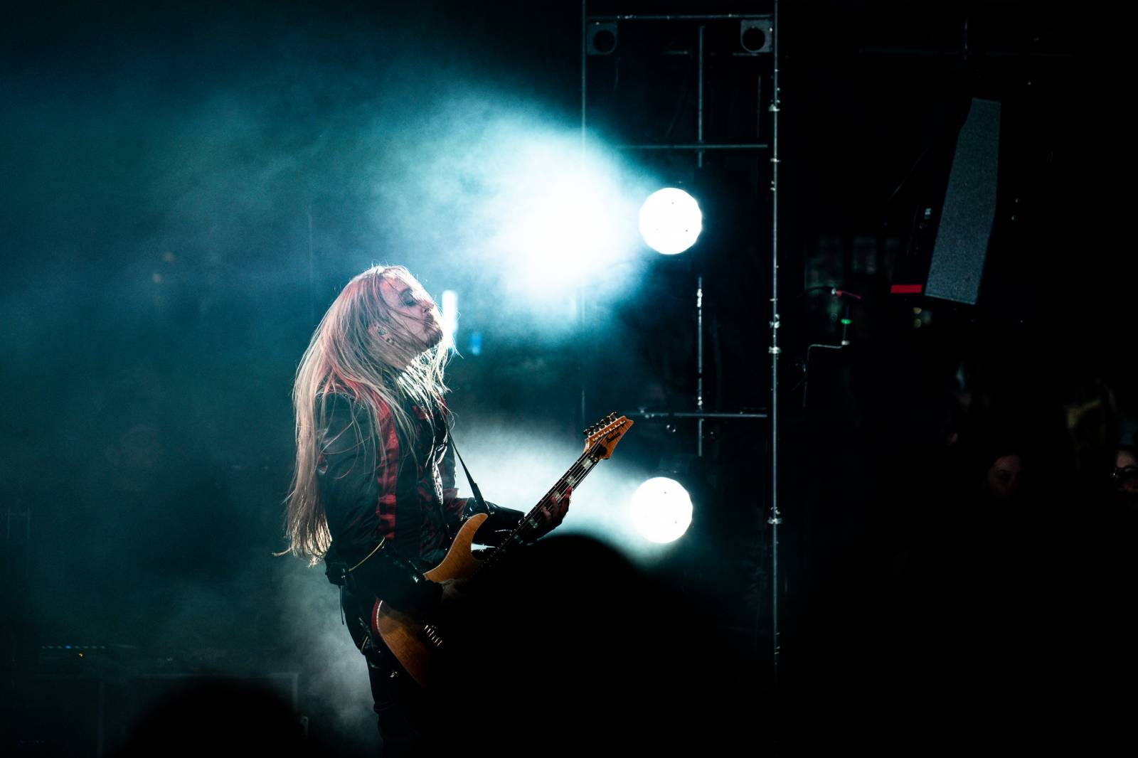 Avatar přivezl do Prahy svůj metalový cirkus, zpěvák vyráběl zvířátka z balónků