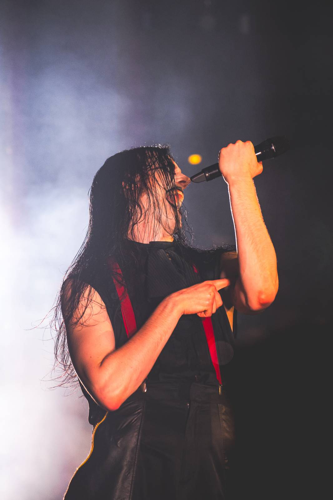 Avatar přivezl do Prahy svůj metalový cirkus, zpěvák vyráběl zvířátka z balónků