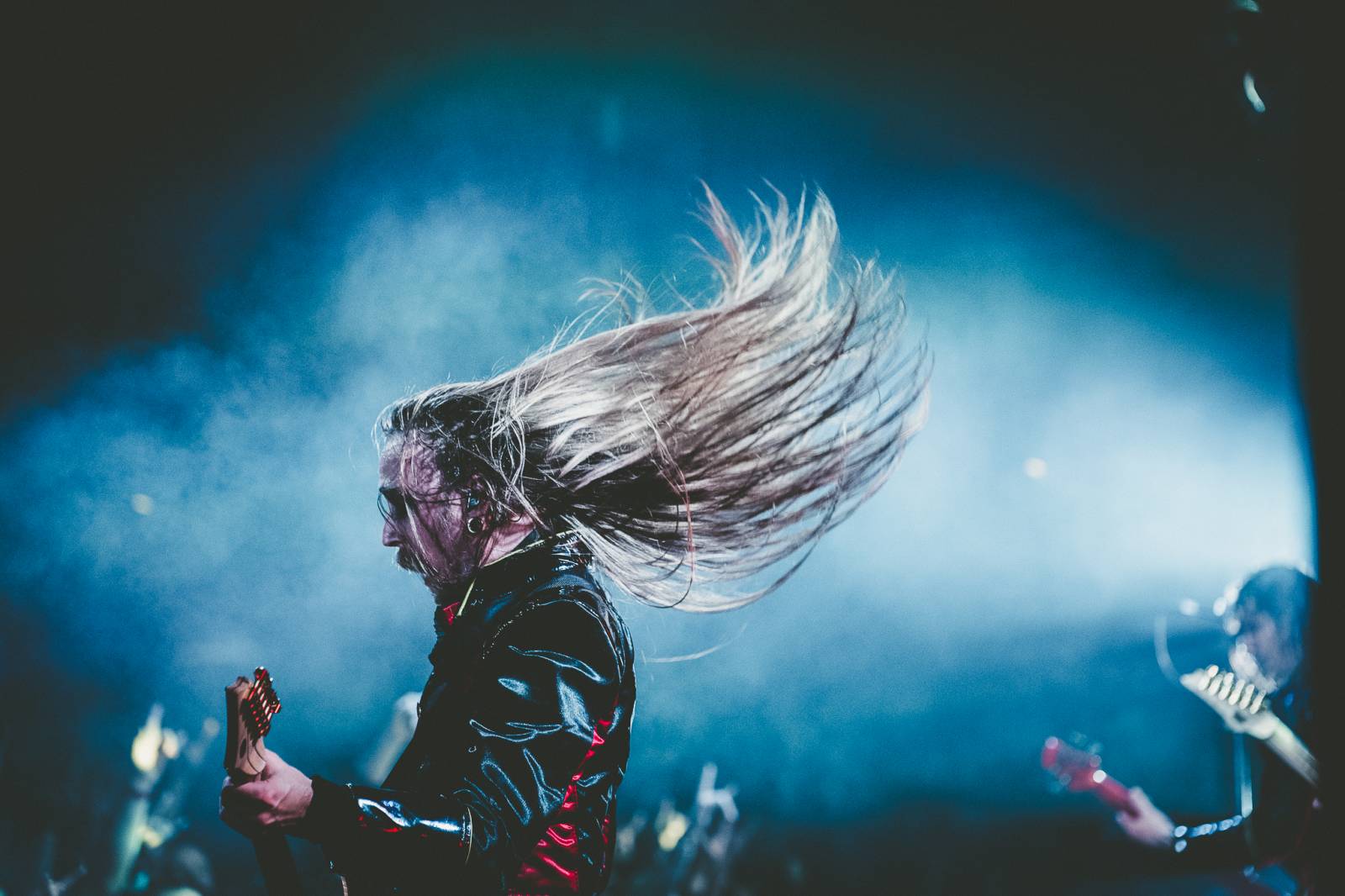 Avatar přivezl do Prahy svůj metalový cirkus, zpěvák vyráběl zvířátka z balónků