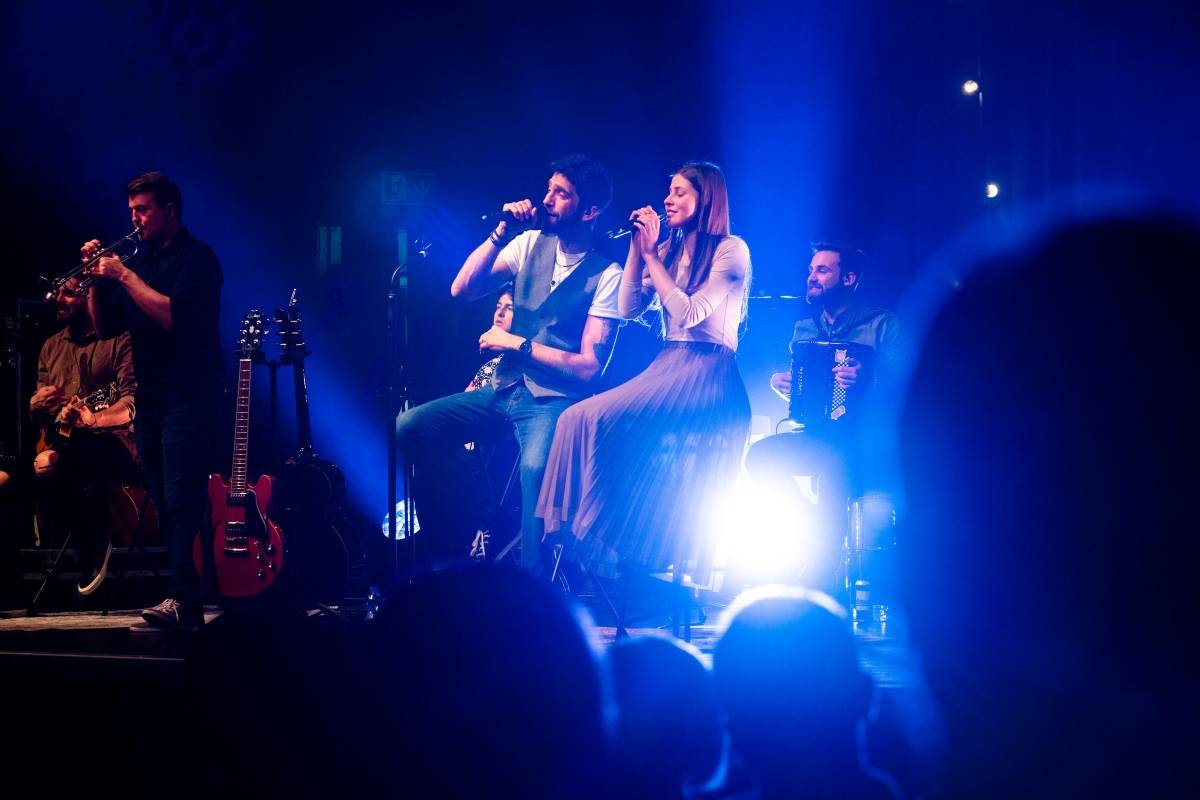 Jelen slavil v Brně deset let na scéně, fanoušky bavil svými historkami