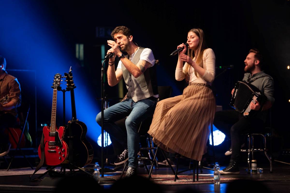 Jelen slavil v Brně deset let na scéně, fanoušky bavil svými historkami