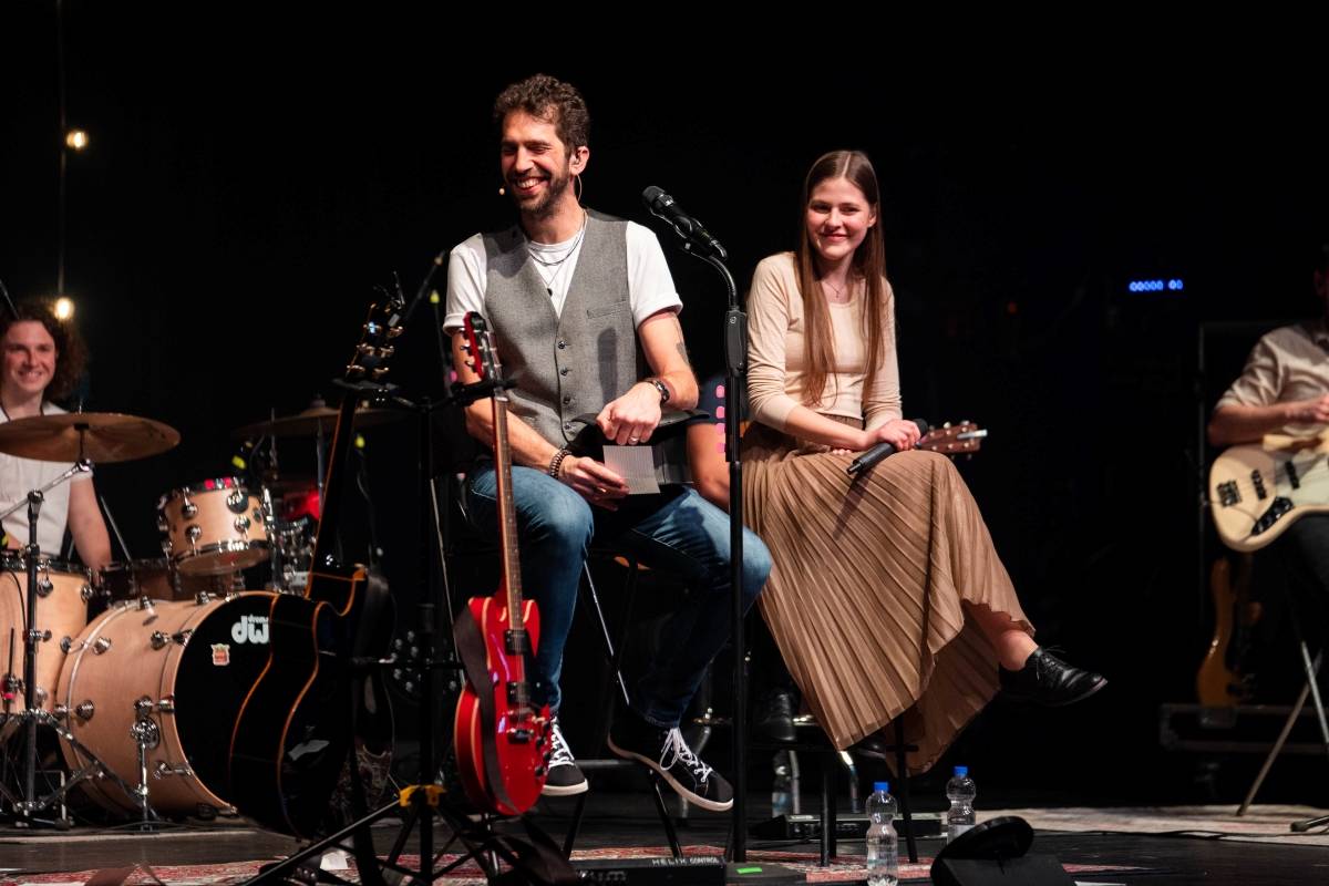 Jelen slavil v Brně deset let na scéně, fanoušky bavil svými historkami