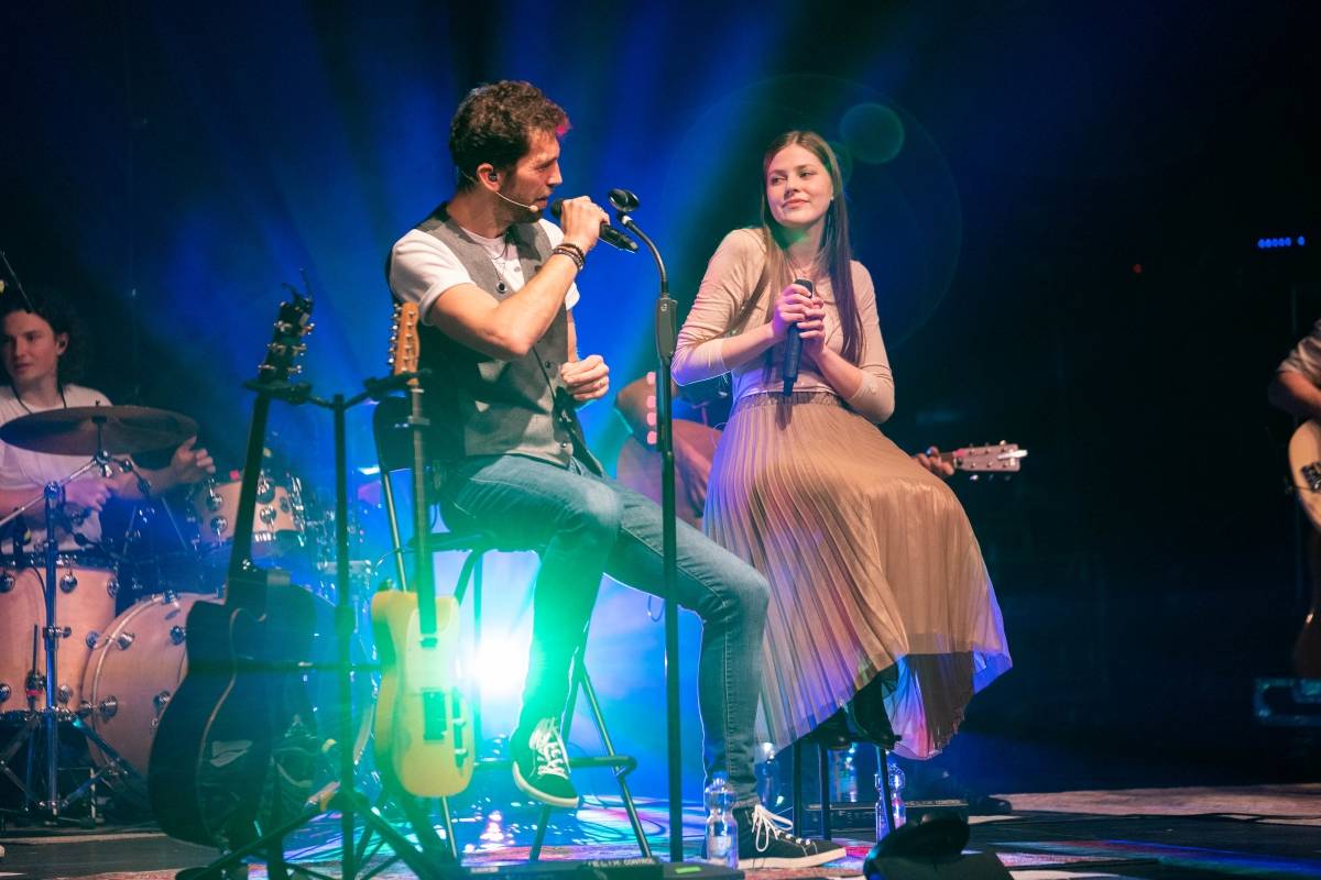 Jelen slavil v Brně deset let na scéně, fanoušky bavil svými historkami