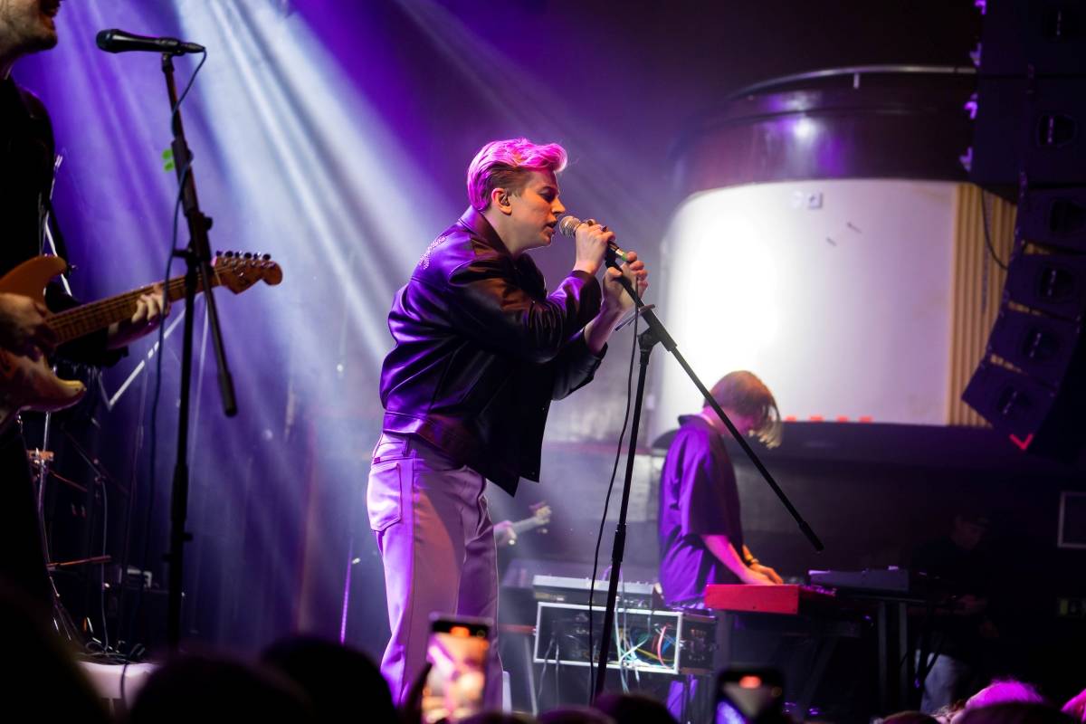 Adam Mišík oslavil v Brně deset let na scéně, podpořili ho Sofian Medjmedj a Dorian