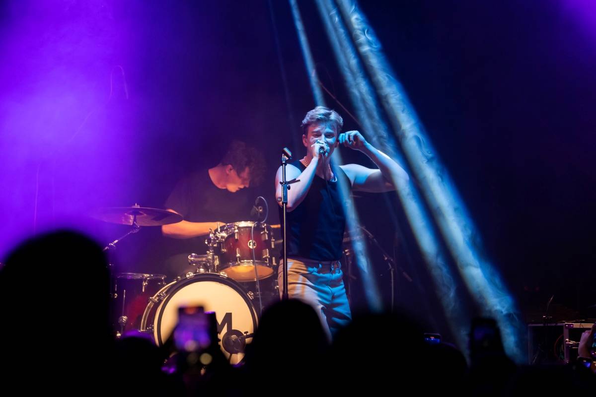 Adam Mišík oslavil v Brně deset let na scéně, podpořili ho Sofian Medjmedj a Dorian