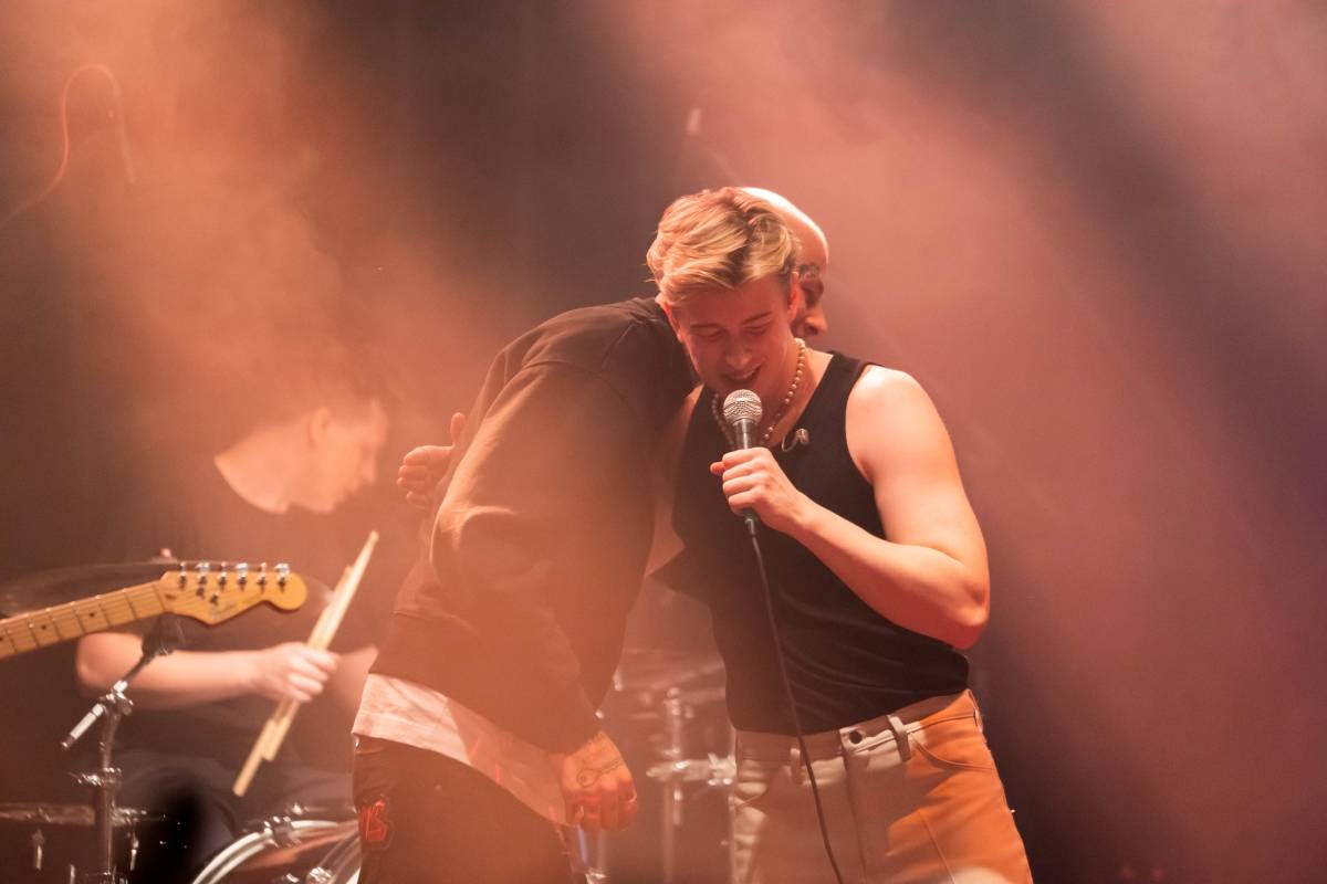 Adam Mišík oslavil v Brně deset let na scéně, podpořili ho Sofian Medjmedj a Dorian