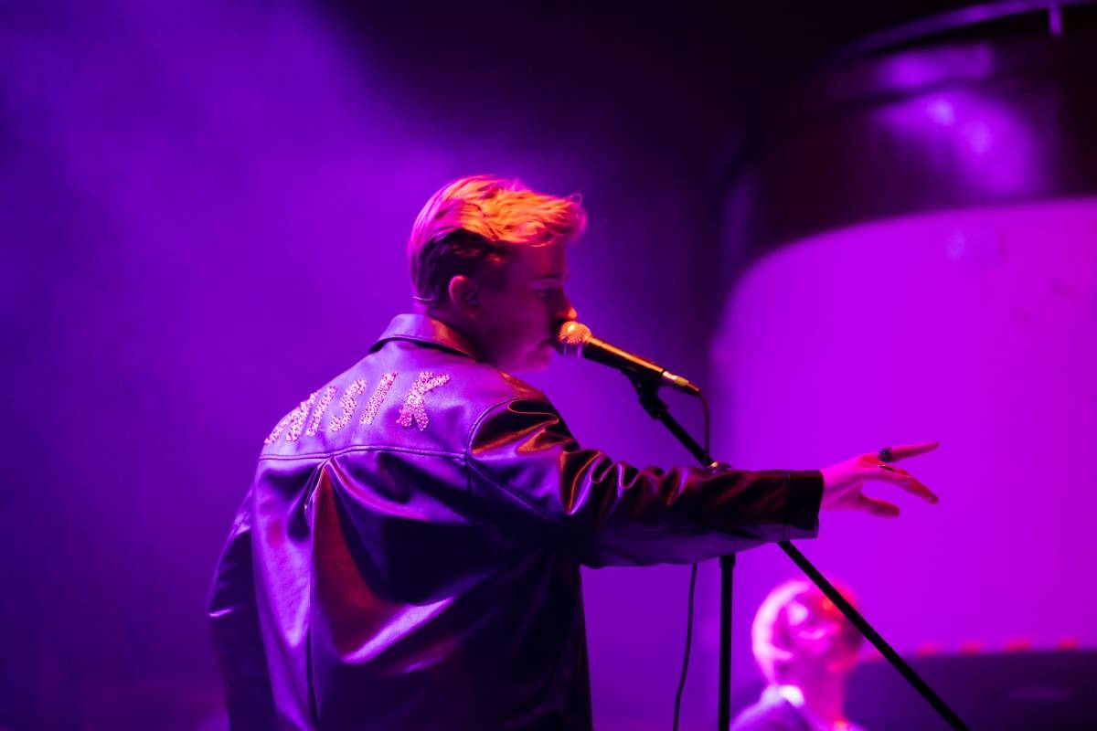 Adam Mišík oslavil v Brně deset let na scéně, podpořili ho Sofian Medjmedj a Dorian