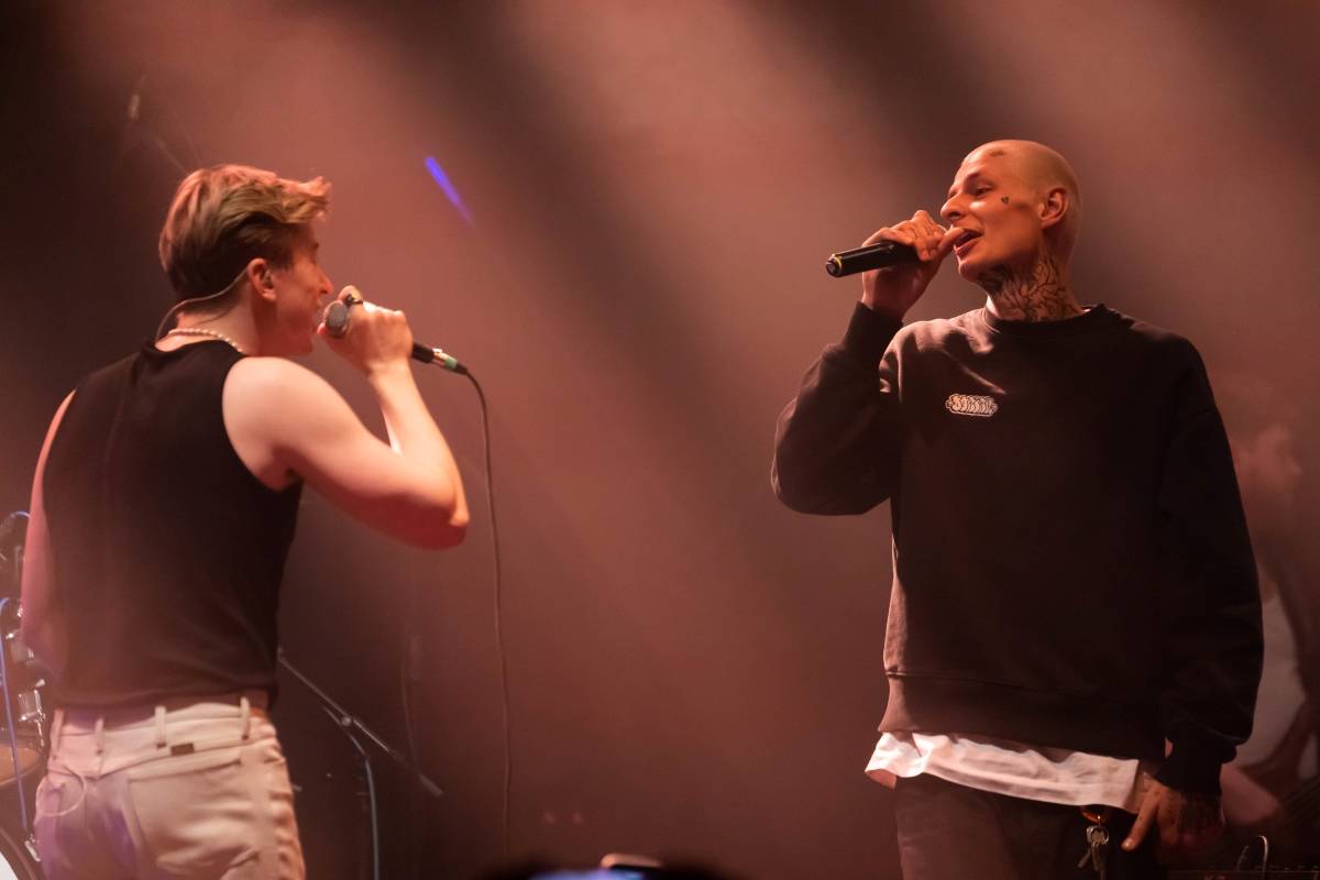 Adam Mišík oslavil v Brně deset let na scéně, podpořili ho Sofian Medjmedj a Dorian