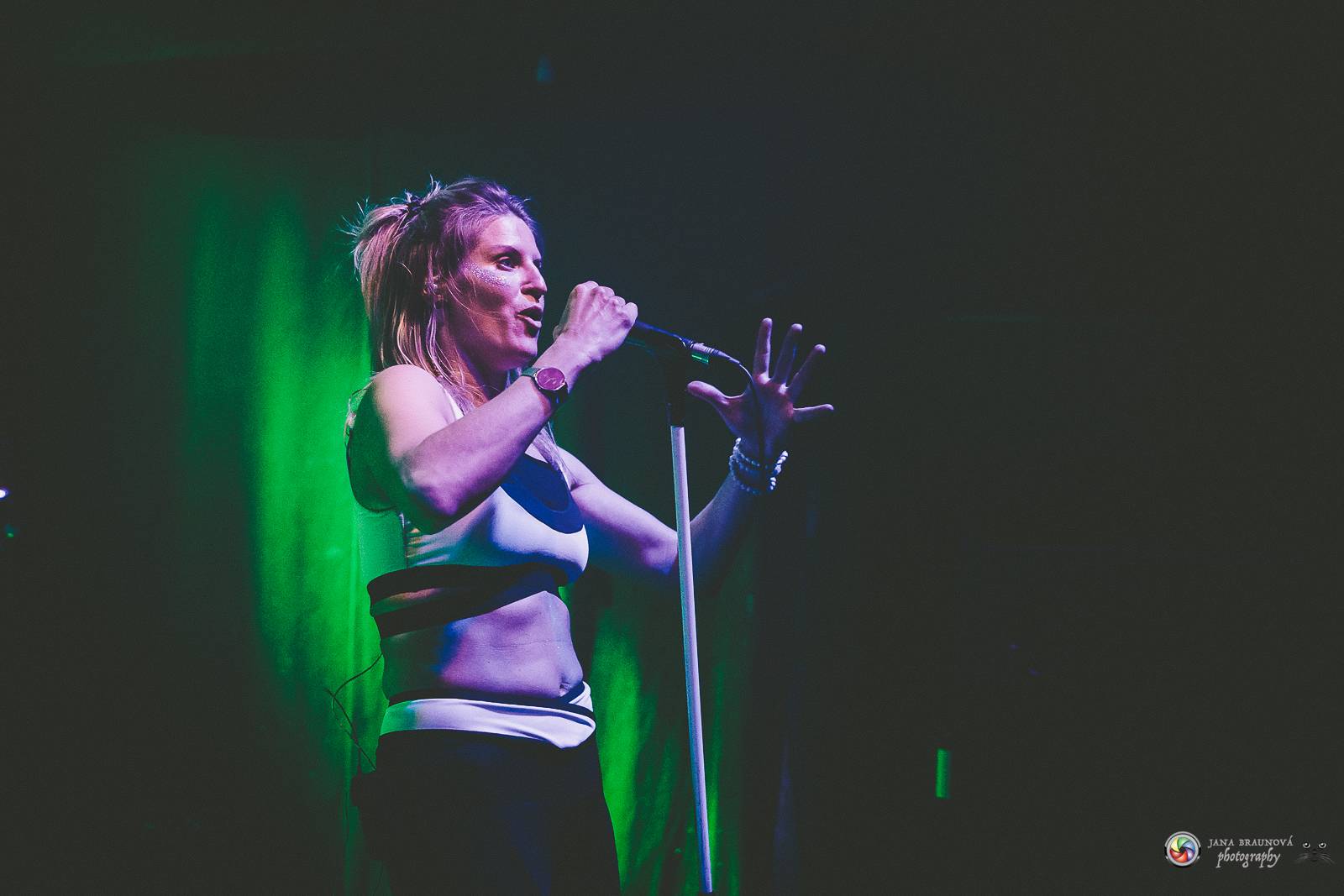 Gaia Mesiah přivezla do Plzně Vlnobytí a pořádnou dávku energie