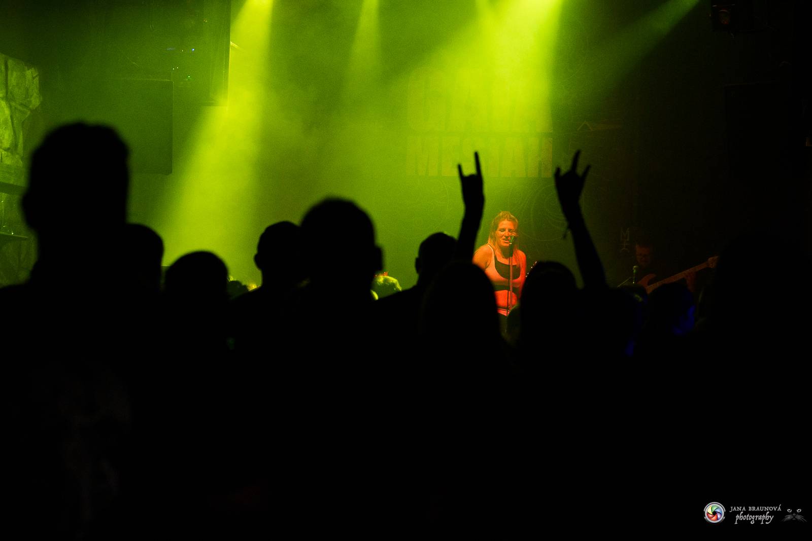 Gaia Mesiah přivezla do Plzně Vlnobytí a pořádnou dávku energie