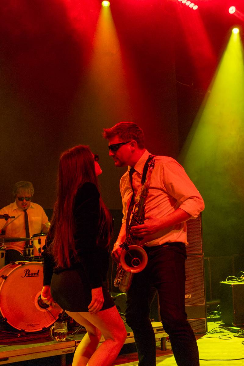 Laura a její tygři křtili v Praze nové album, výtěžkem z koncertu podpoří pražskou zoo