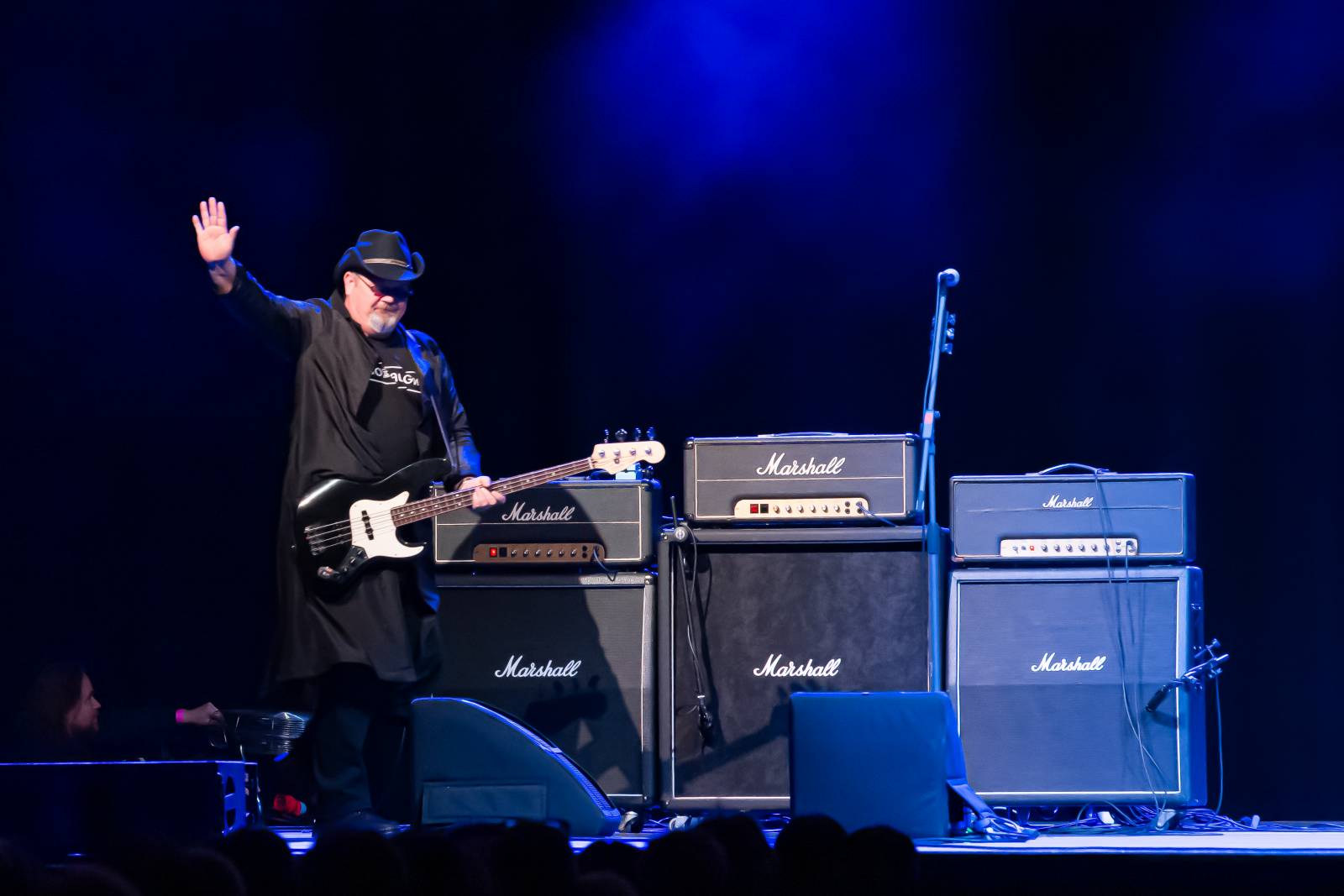 Katapult se v Praze vezl na vlně nostalgie, Olda Říha slavil šedesát let na scéně