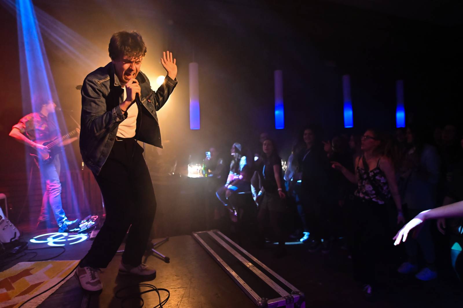 The Silver Spoons odstartovali v Plzni turné, klávesákovi blahopřáli k narozeninám