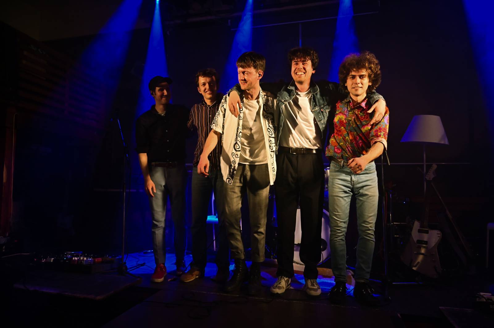 The Silver Spoons odstartovali v Plzni turné, klávesákovi blahopřáli k narozeninám