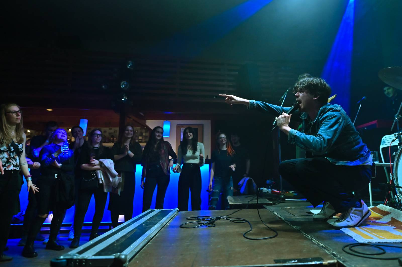 The Silver Spoons odstartovali v Plzni turné, klávesákovi blahopřáli k narozeninám