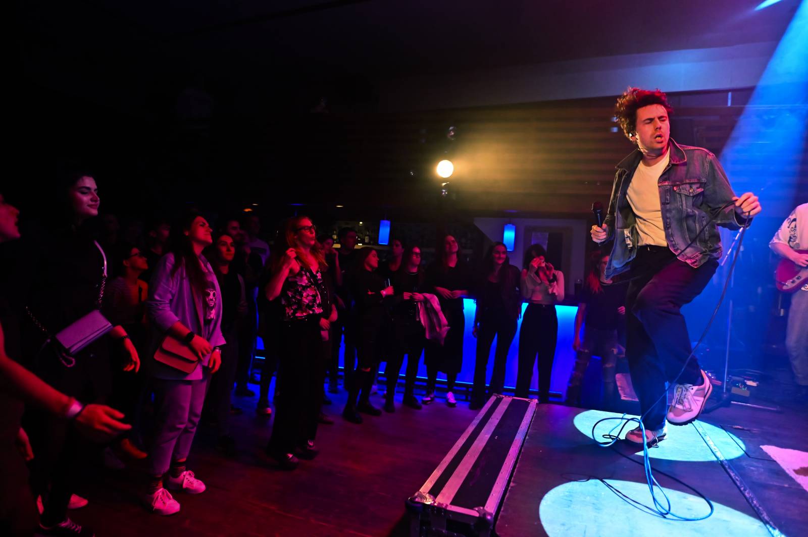 The Silver Spoons odstartovali v Plzni turné, klávesákovi blahopřáli k narozeninám