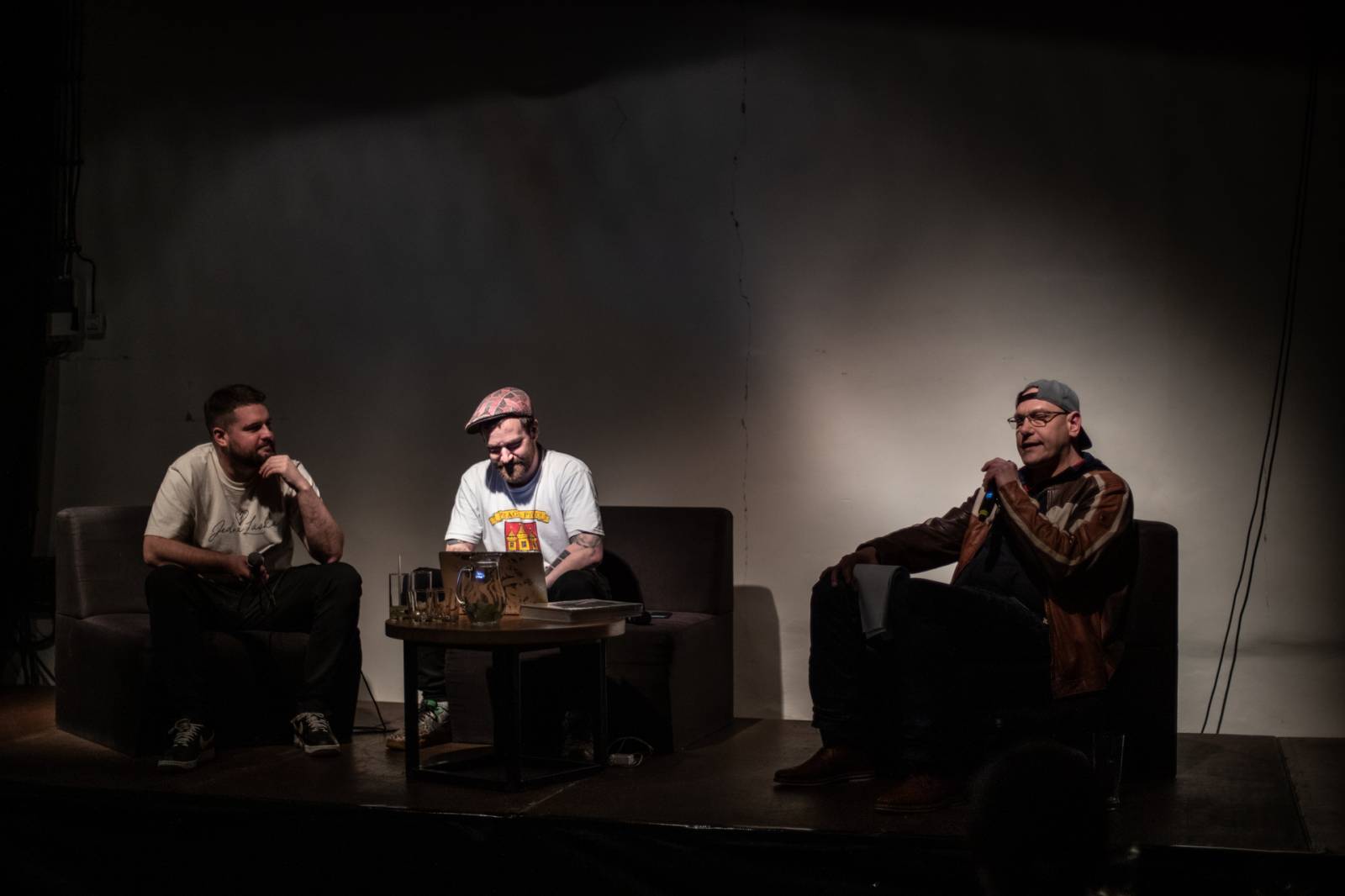 Kato a Blaaball měli v Plzni autorské čtení, fanouškům odkryli tajemství svých tracků