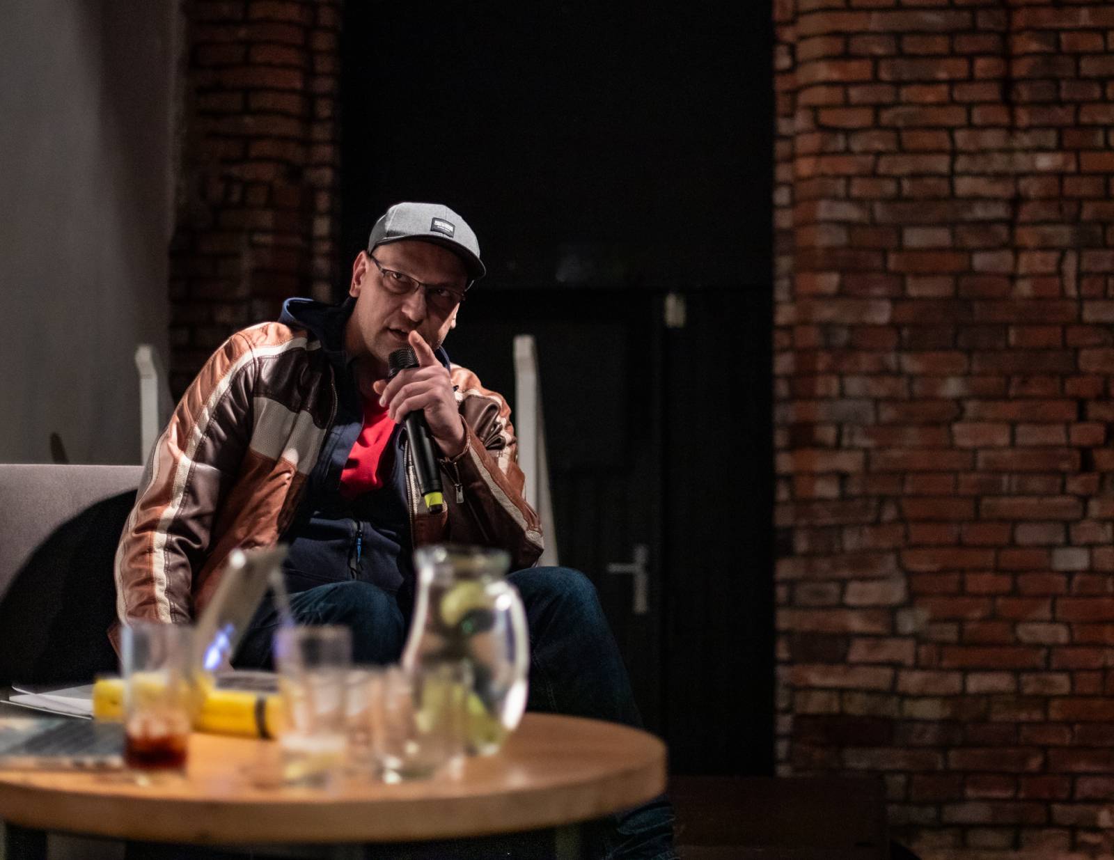 Kato a Blaaball měli v Plzni autorské čtení, fanouškům odkryli tajemství svých tracků