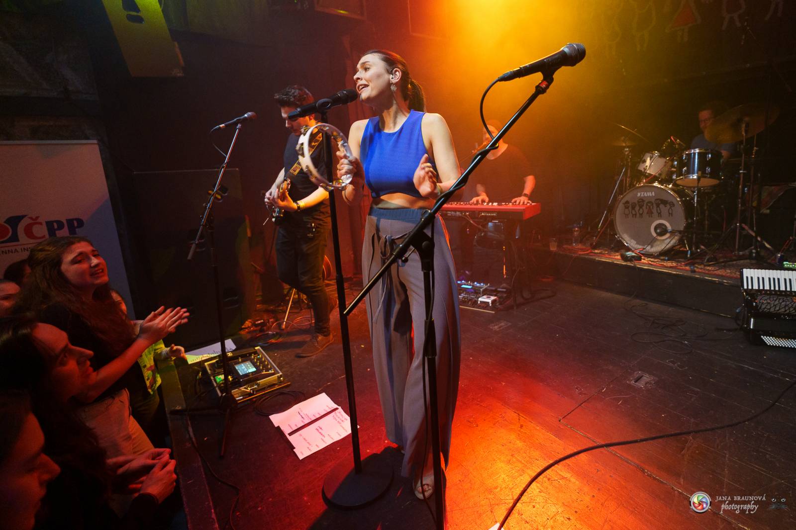 Kateřina Marie Tichá vyprodala plzeňské Divadlo pod lampou