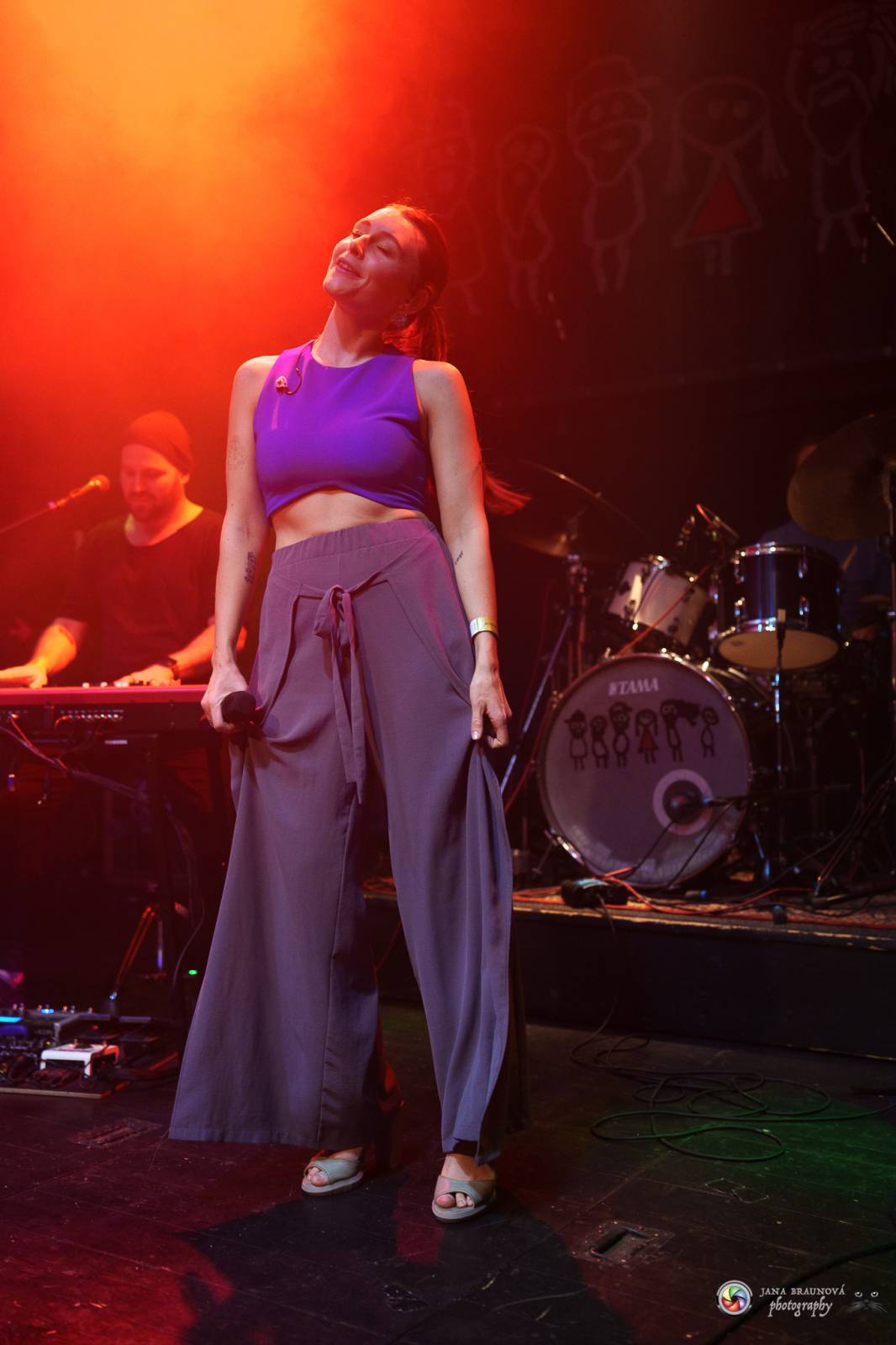 Kateřina Marie Tichá vyprodala plzeňské Divadlo pod lampou