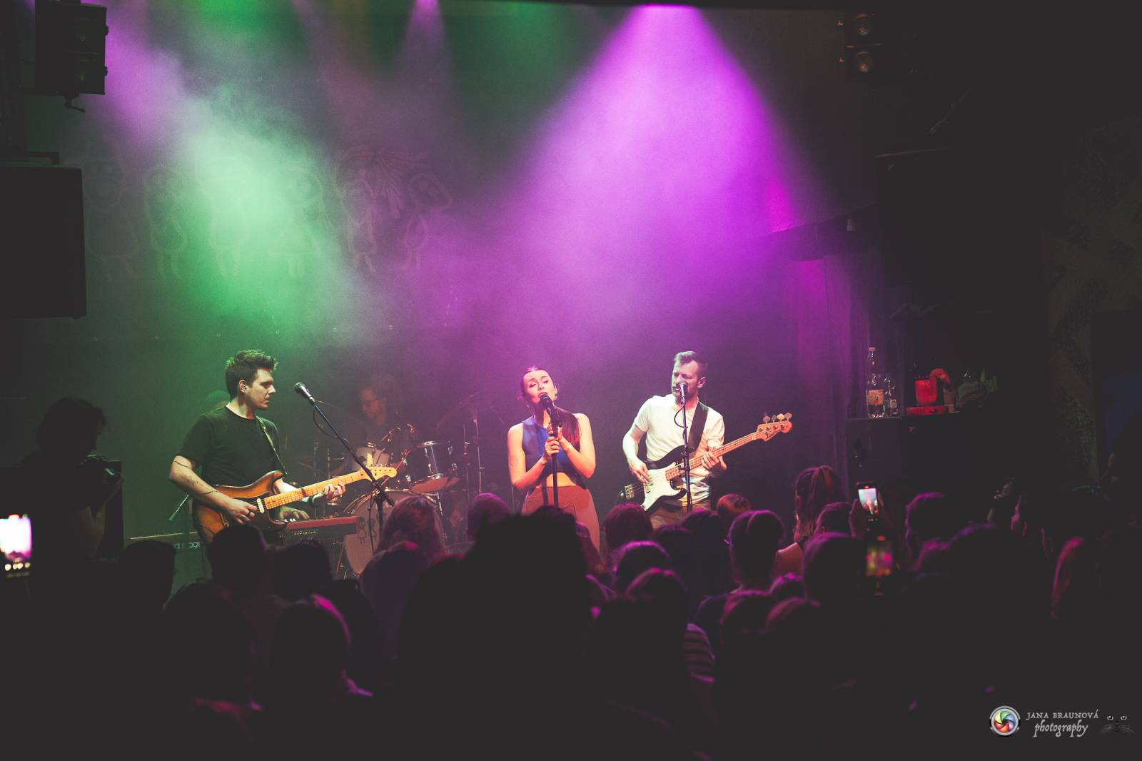 Kateřina Marie Tichá vyprodala plzeňské Divadlo pod lampou