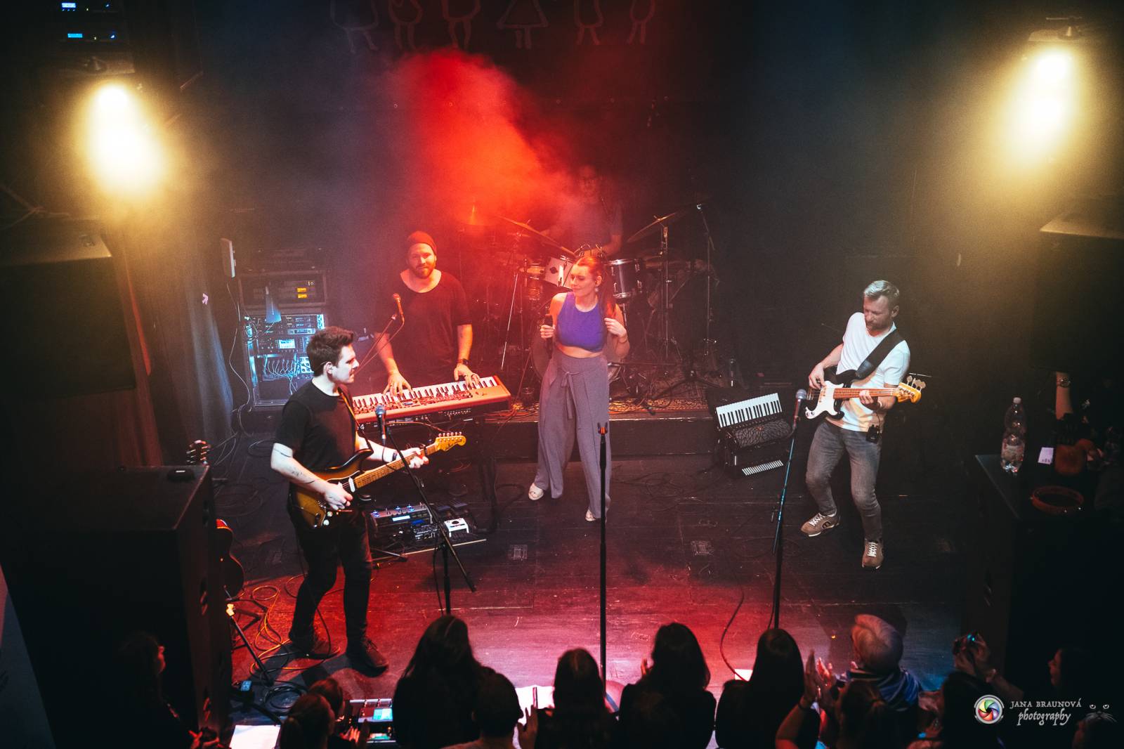 Kateřina Marie Tichá vyprodala plzeňské Divadlo pod lampou