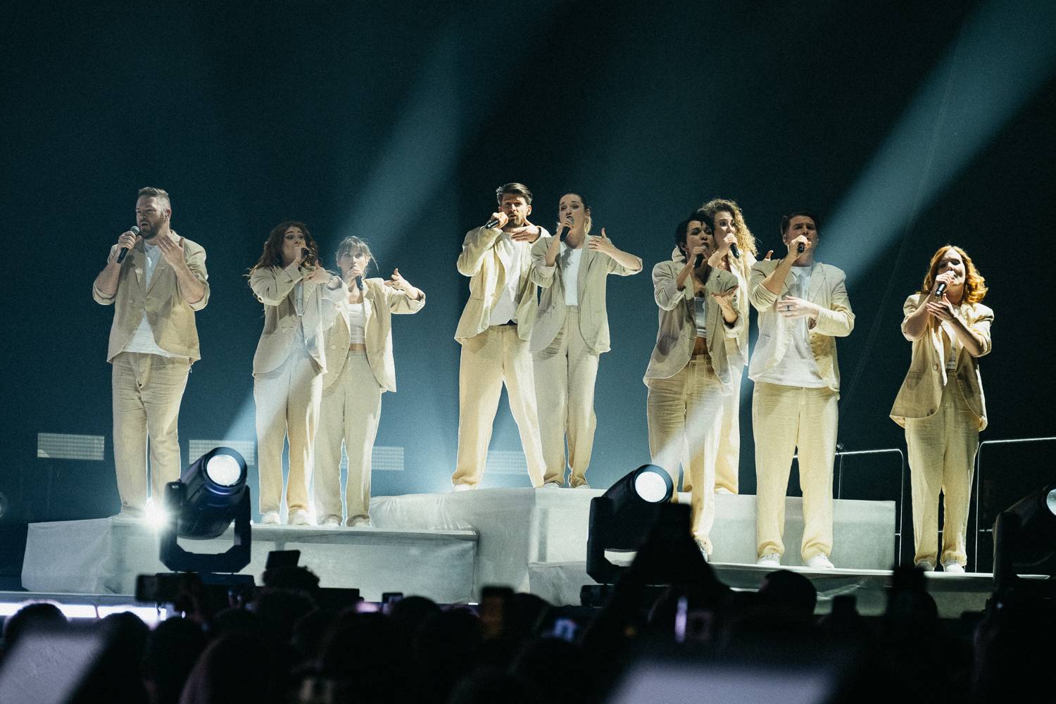 Ewa Farna nadchla O2 arenu i podruhé. Publikum si získala skvělým pěveckým i tanečním výkonem