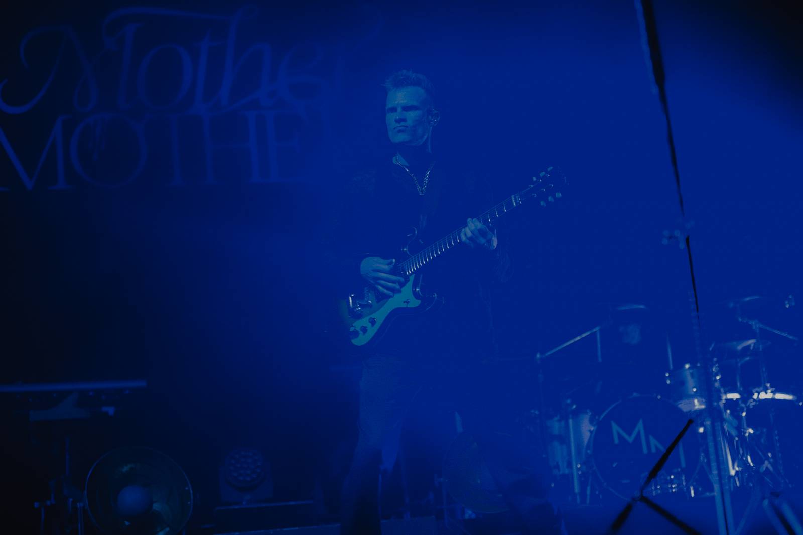 Mother Mother otevřeli Praze svá srdce